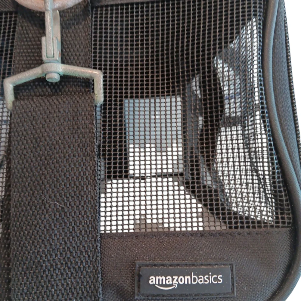 Amazon Basics Black Pet Carrier For A Small Pet with Shoulder Strap 13
